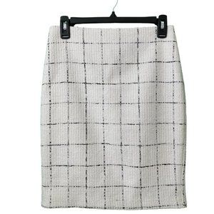 Le Chateau White Mini Skirt with Squares details Size Small